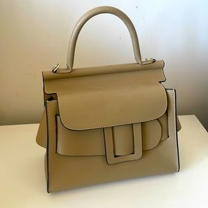beige buckle design handbag